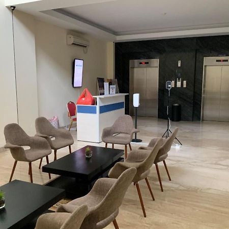 ناغويا Palam Mansion At Aston Apartment - Batam المظهر الخارجي الصورة