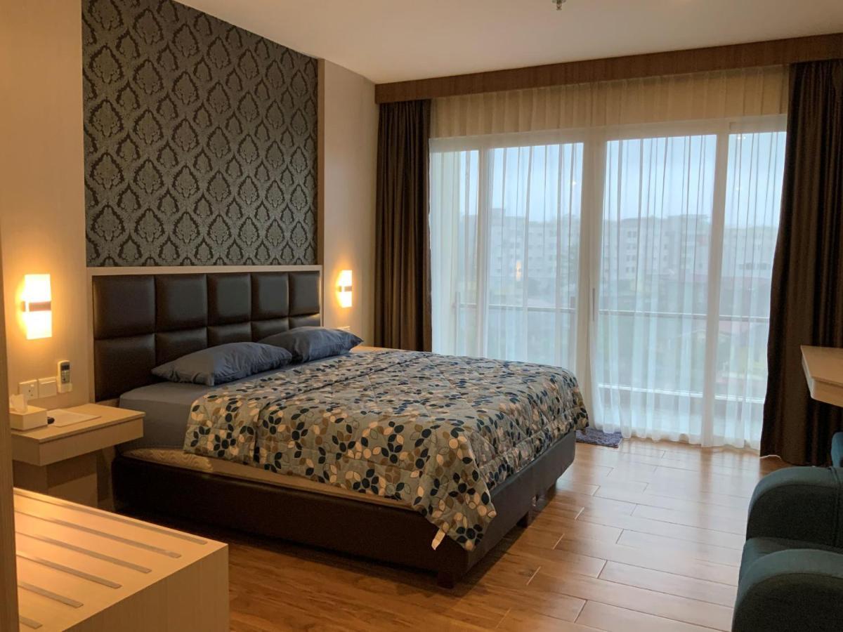 ناغويا Palam Mansion At Aston Apartment - Batam المظهر الخارجي الصورة