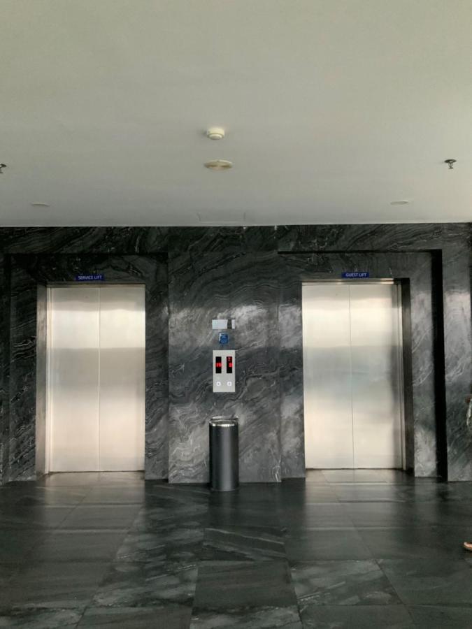 ناغويا Palam Mansion At Aston Apartment - Batam المظهر الخارجي الصورة
